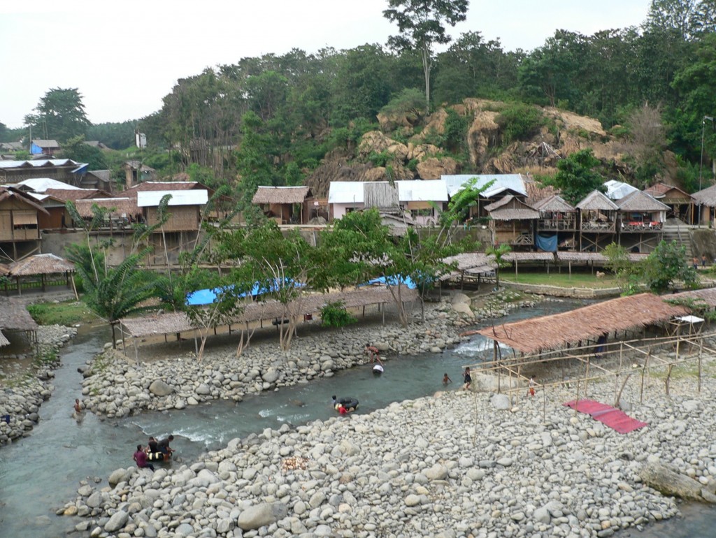 Download this The Sumatran Jungle Village Bukit Lawang Photo Sally Kneidel picture